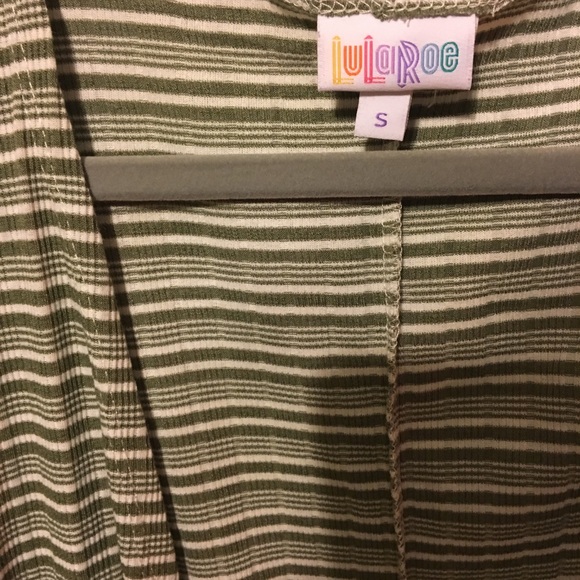 LuLaRoe S Sweater Material Lindsay Like New Sale - Picture 2 of 3
